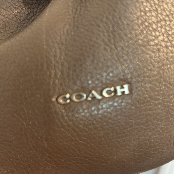 Coach tan shoulder Bag - Picture 3 of 10